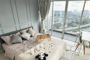 Yolo Signature Suites