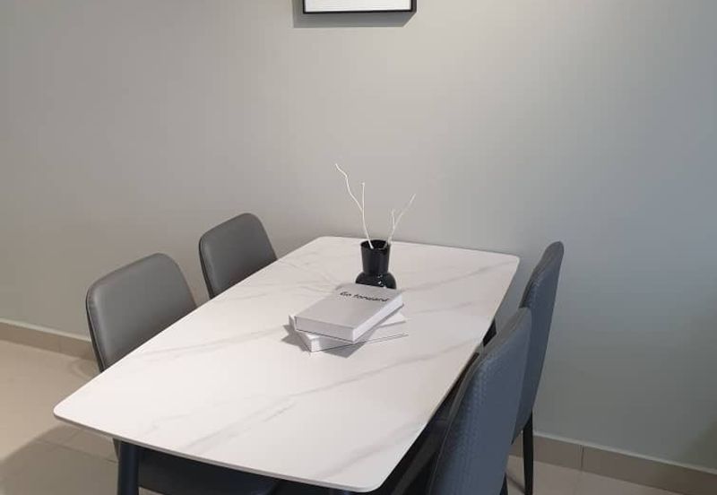 Yolo Signature Suites