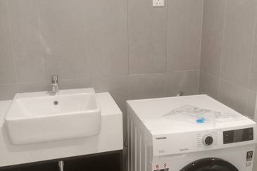 Yolo Signature Suites