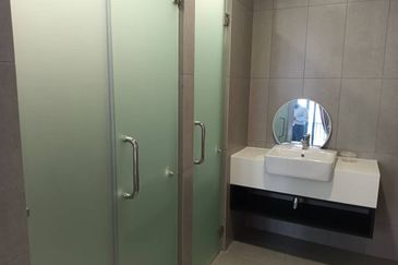 Yolo Signature Suites