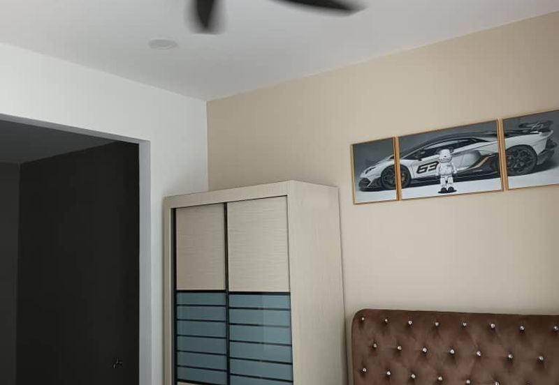 Yolo Signature Suites