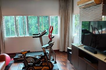 KGSAAS Golf Club, Seksyen 13