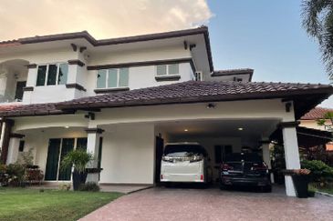 KGSAAS Golf Club, Seksyen 13