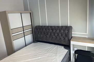 Yolo Signature Suites