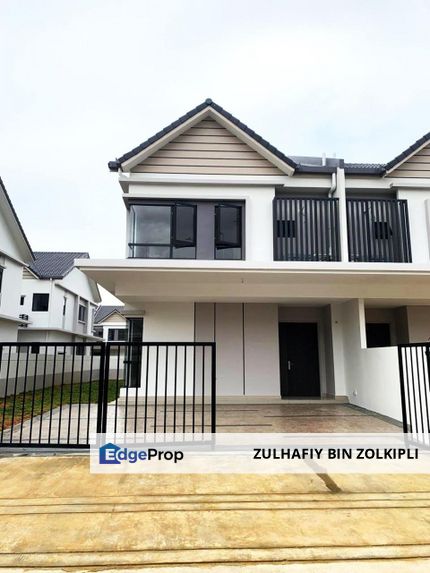 Semi-D Double Storey @ Sejati Lakeside 2, Cyberjaya Phase 1, Selangor, Cyberjaya