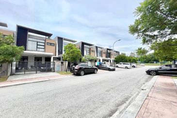 Akasia Encorp Cahaya Alam @ Seksyen U12