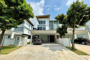 Parkfield Residences, Tropicana Heights