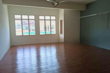 3 Storey Shop Lot Section U10 Alam Budiman