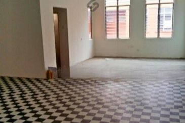 3 Storey Shop Lot Section U10 Alam Budiman