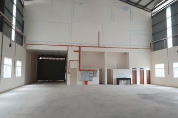 12,538 sqft New 3 storey Semi-D Factory Rawang Industrial Park office with lift30 feet factory height
