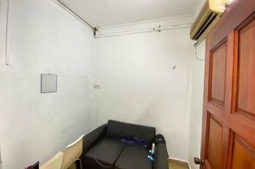 For Sale Double Storey Corner Shoplot Taman Kapar Setia, Klang.