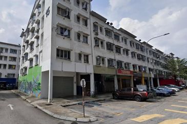 Dataran Otomobil, Seksyen 15