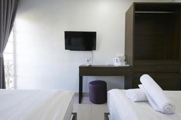 Facing main road well maintained nice Boutique Hotel near D'Pulze Mall, Cyberjaya