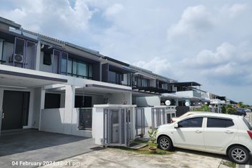 Ayra @ Bandar Bukit Raja