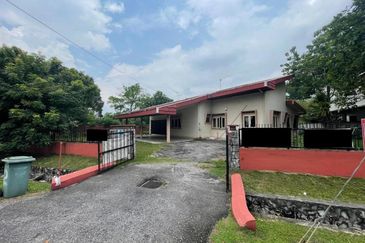 Cul De Sac 2 Storey Bungalow at Seksyen 16, Petaling Jaya, Kuala Lumpur