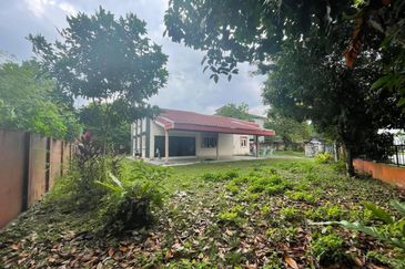 Cul De Sac 2 Storey Bungalow at Seksyen 16, Petaling Jaya, Kuala Lumpur