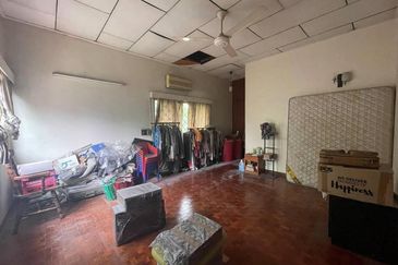 Cul De Sac 2 Storey Bungalow at Seksyen 16, Petaling Jaya, Kuala Lumpur