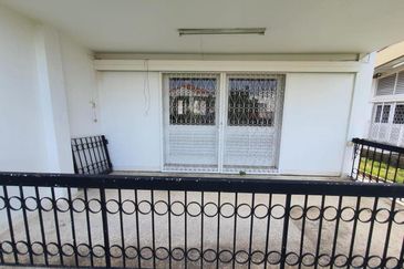 Double Storey Bungalow with Huge Garden in Section 14 Petaling Jaya 