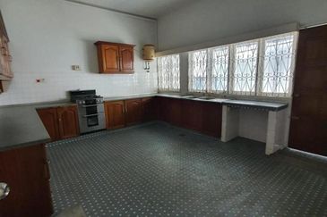 Double Storey Bungalow with Huge Garden in Section 14 Petaling Jaya 