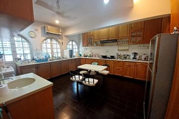 Double Storey Bungalow SS2/56 Petaling Jaya