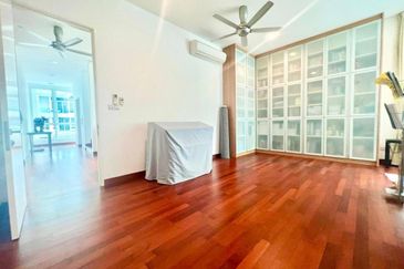 Fully Furnished 3.5 Storey Bungalow, Aspen Garden @ Cyberjaya