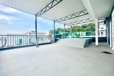 Fully Furnished 3.5 Storey Bungalow, Aspen Garden @ Cyberjaya