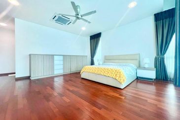 Fully Furnished 3.5 Storey Bungalow, Aspen Garden @ Cyberjaya