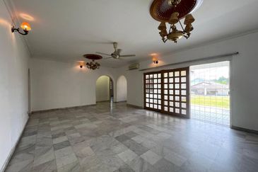 Freehold Single Storey Bungalow, Kg Tunku, Jalan SS1, Petaling Jaya