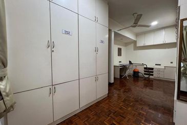 Endlot 2 Storey SS21 Damansara Utama  - Renovated, Facing Open