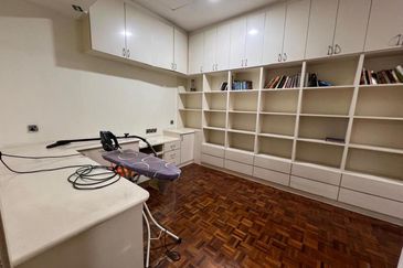 Endlot 2 Storey SS21 Damansara Utama  - Renovated, Facing Open