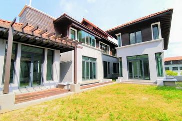 Renovated 3 Storey Bungalow Freehold 8310sf at Primo Enclave, Bukit Jelutong, Selangor