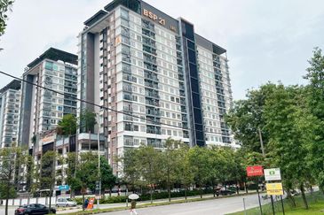 CORNER LOT 3 STOREY SHOPLOT, BSP VILLAGE FACING BSP21, Bandar Saujana Putra