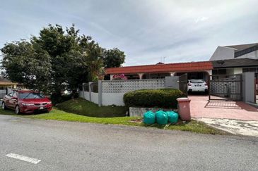 Corner Lot Single Storey Terrace House at Seksyen 14, Petaling Jaya, Selangor 