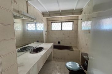 Freehold Bungalow Taman Tun Dr Ismail Kuala Lumpur