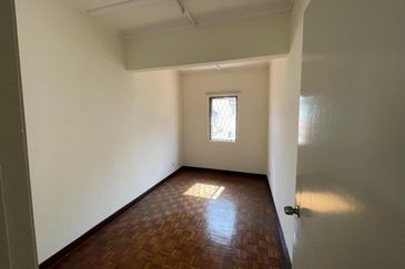 Freehold Bungalow Taman Tun Dr Ismail Kuala Lumpur