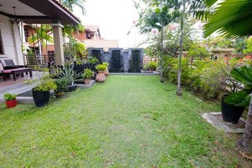 DOUBLE STOREY BUNGALOW JALAN PJU, LAMAN ARA , ARA DAMANSARA