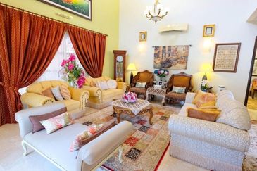 DOUBLE STOREY BUNGALOW JALAN PJU, LAMAN ARA , ARA DAMANSARA