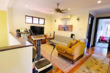 DOUBLE STOREY BUNGALOW JALAN PJU, LAMAN ARA , ARA DAMANSARA