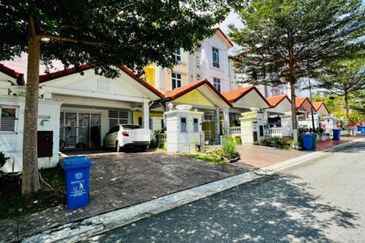 Superlink 3 Storey, Anjung Sari, Setia Alam