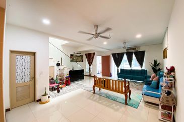 2 Storey Superlink Anggun 1, Setia Alam nearby Setia City Mall