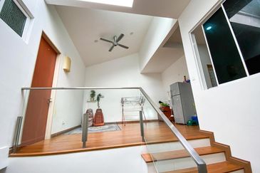 2 Storey Superlink Anggun 1, Setia Alam nearby Setia City Mall