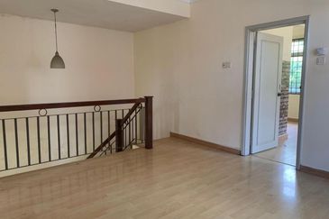 End Lot Double Storey Terrace Precint 14, Putrajaya