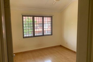 End Lot Double Storey Terrace Precint 14, Putrajaya