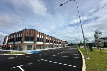 Ground Floor Shoplot Emporia Setia Alamsari, Bangi 