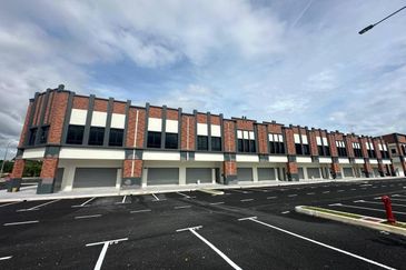 Ground Floor Shoplot Emporia Setia Alamsari, Bangi 