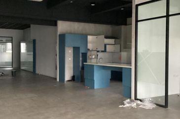 3.5 Storey Warehouse with Office For Rent @ Temasya Industrial Park, 