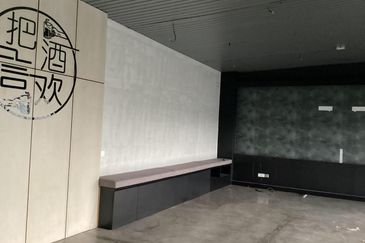 3.5 Storey Warehouse with Office For Rent @ Temasya Industrial Park, 