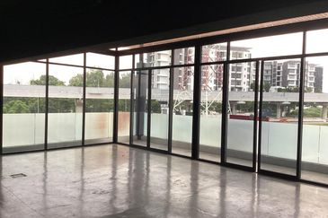 3.5 Storey Warehouse with Office For Rent @ Temasya Industrial Park, 