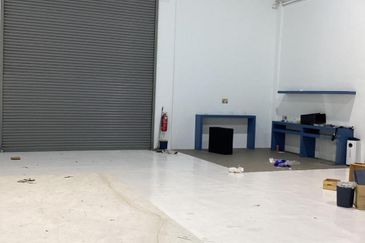 3.5 Storey Warehouse with Office For Rent @ Temasya Industrial Park, 