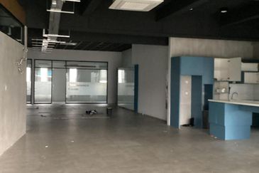 3.5 Storey Warehouse with Office For Rent @ Temasya Industrial Park, 